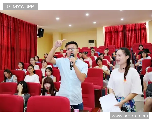 霉霉分享与足球明星的友谊故事与运动激情的碰撞瞬间